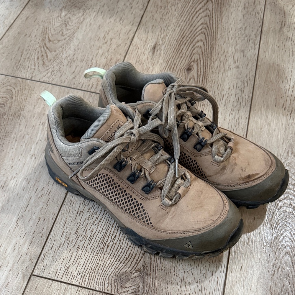 Vasque Tan Beige Trail Hiking Ankle Boots